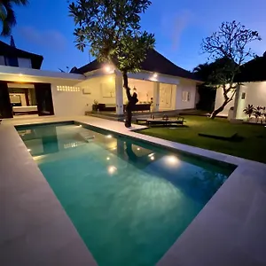 Emma | Heart Of | 350m , Seminyak (Bali) Indonesia