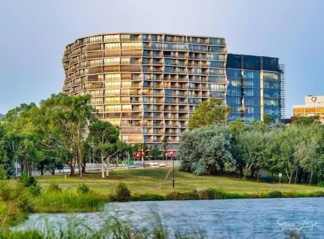 Nishi Holiday Apartments Canberra