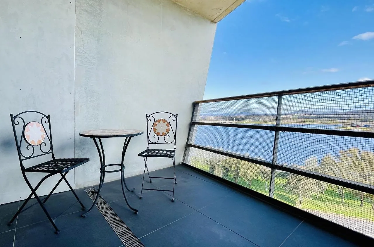 Nishi Holiday Apartments Canberra 0*,  Australia