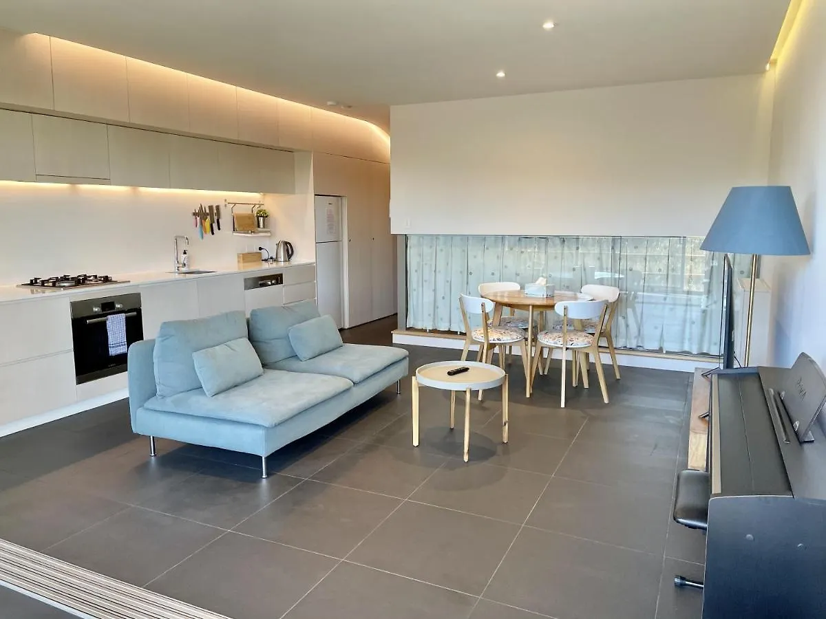 Nishi Holiday Apartments Canberra Australia